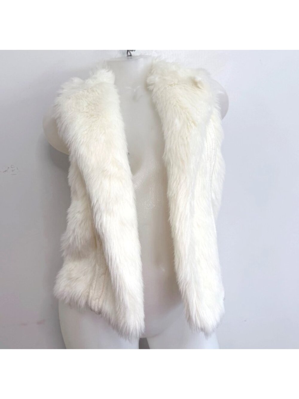 XOXO White Faux Fur Open Vest Knit Sweater Women Size Small